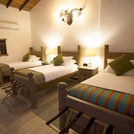 Ara Meru Lodge Canaima Екстер'єр фото