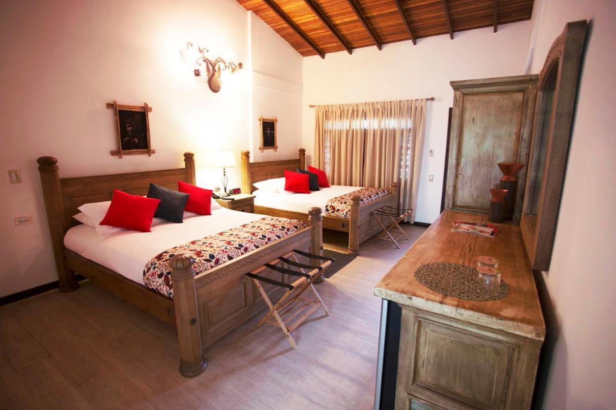 Ara Meru Lodge Canaima Екстер'єр фото